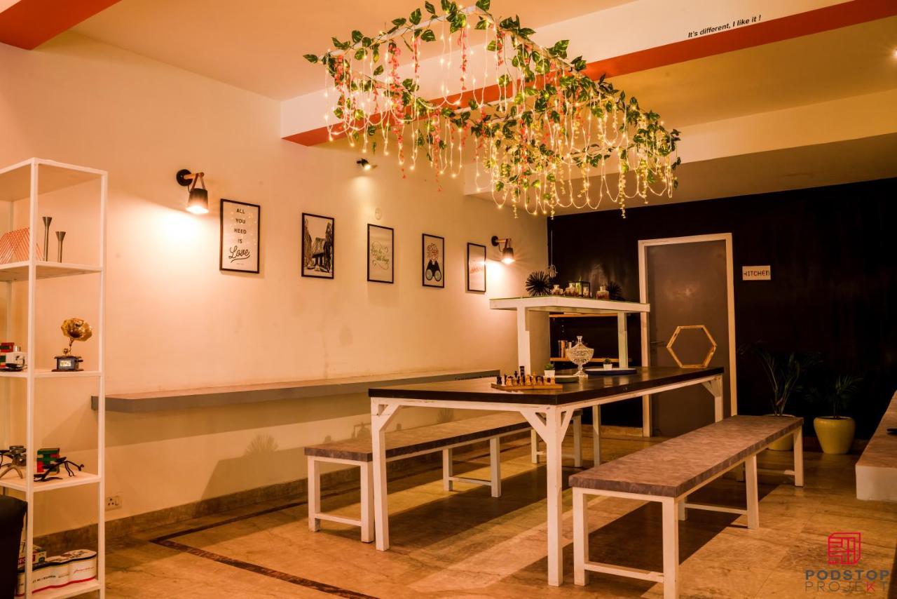 Podstop Projekt Hostel นิวเดลี ภายนอก รูปภาพ