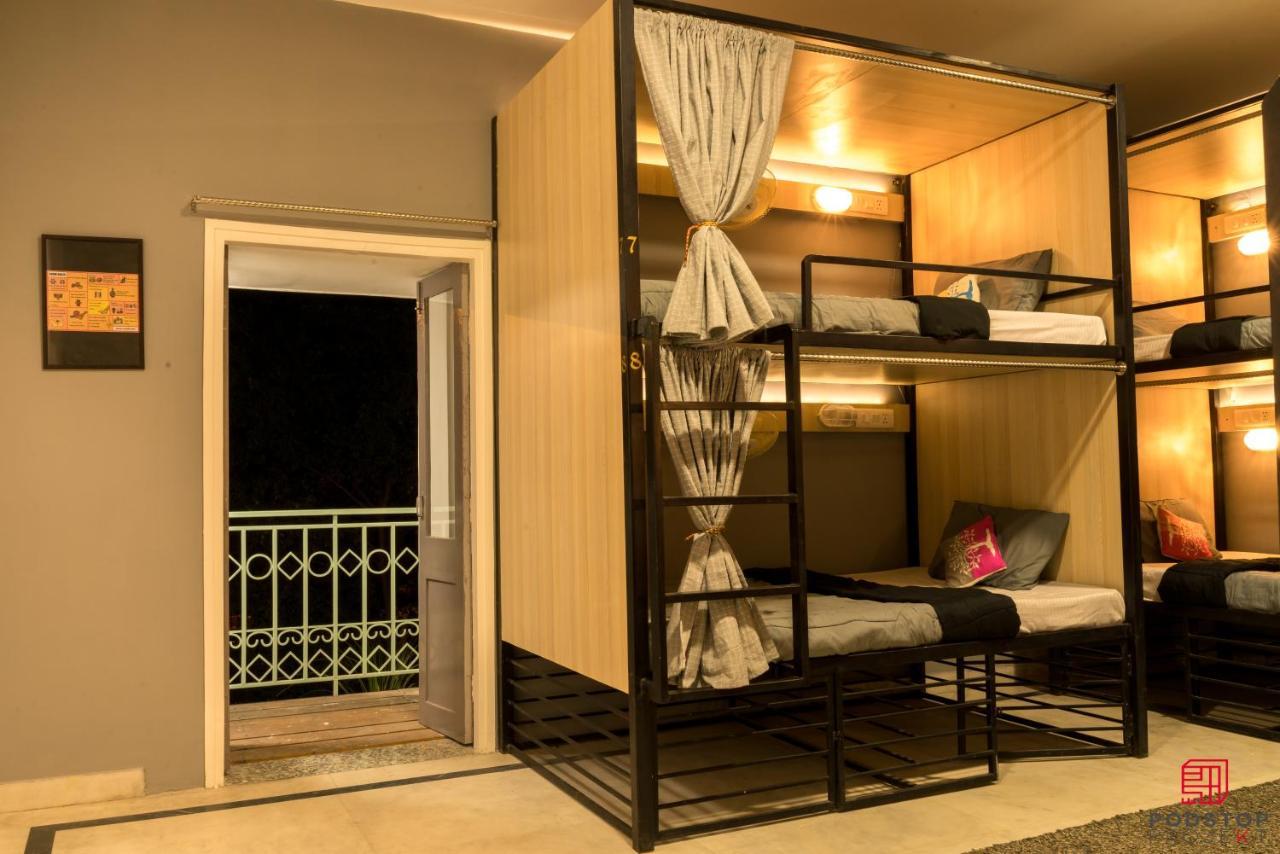 Podstop Projekt Hostel นิวเดลี ภายนอก รูปภาพ